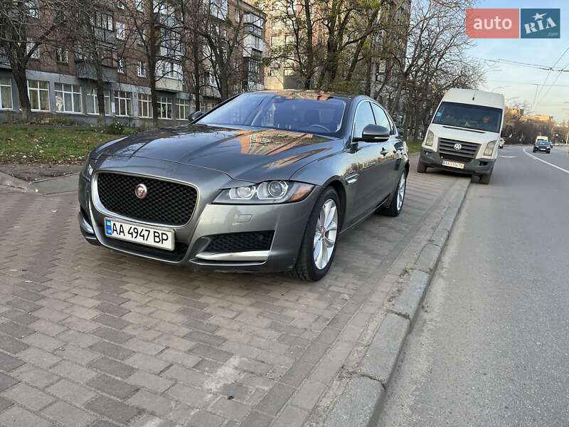 Jaguar XF 2016