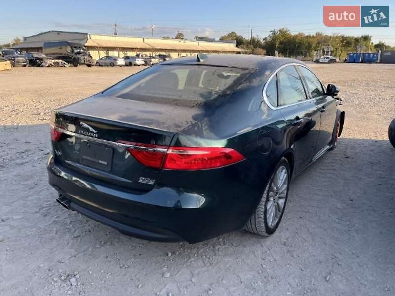 Седан Jaguar XF 2016 в Броварах