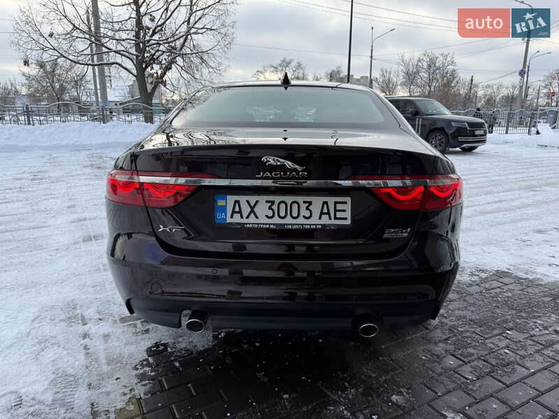Седан Jaguar XF 2019 в Харкові