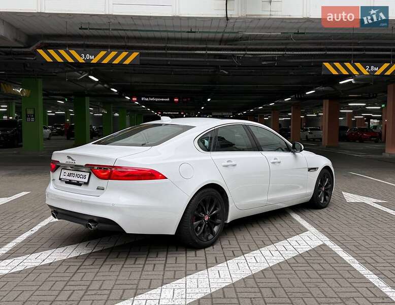 Седан Jaguar XF 2017 в Киеве фото 7 Седан Jaguar XF 2017 в Киеве