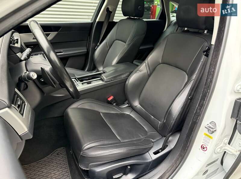 Седан Jaguar XF 2017 в Киеве фото 10 Седан Jaguar XF 2017 в Киеве
