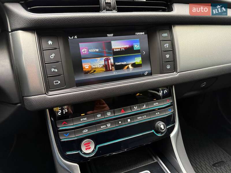 Седан Jaguar XF 2017 в Киеве фото 21 Седан Jaguar XF 2017 в Киеве