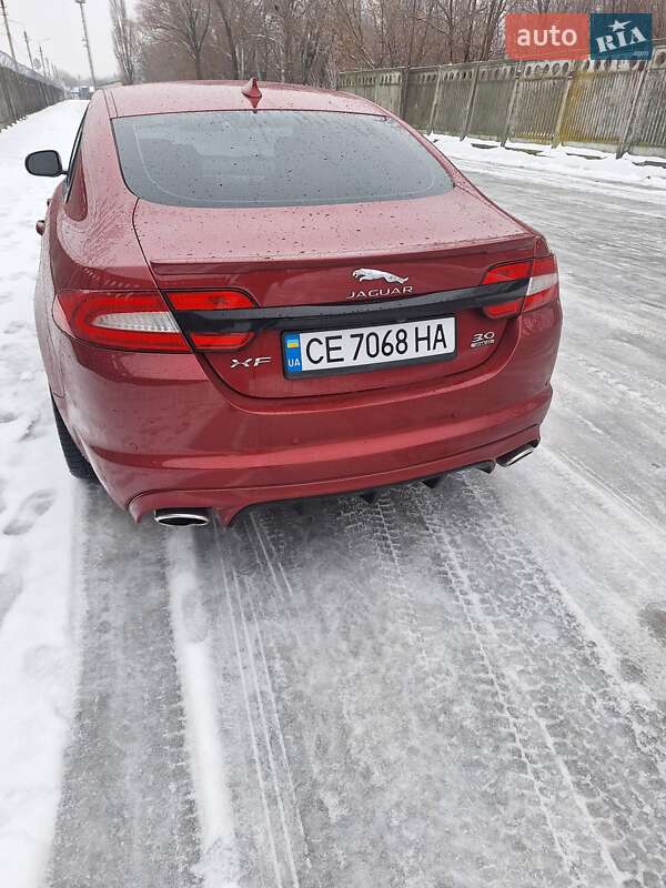 Седан Jaguar XF 2015 в Борисполе