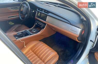 Седан Jaguar XF 2016 в Киеве