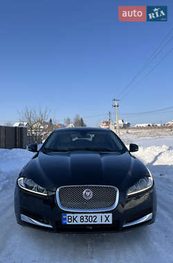 Седан Jaguar XF 2014 в Ровно