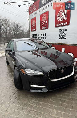 Седан Jaguar XF 2015 в Днепре