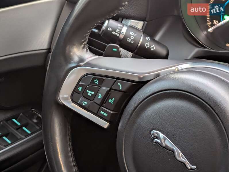 Седан Jaguar XF 2016 в Млинове фото 28 Седан Jaguar XF 2016 в Млинове