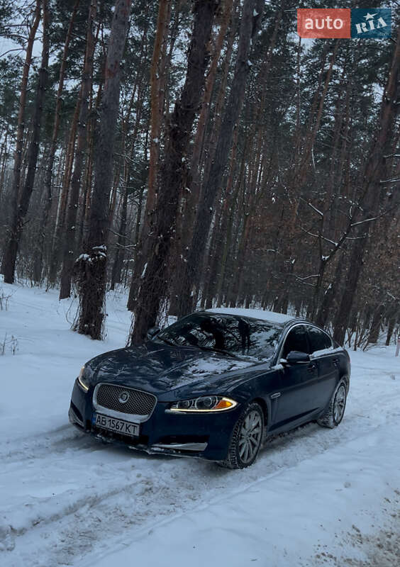 Седан Jaguar XF 2013 в Киеве