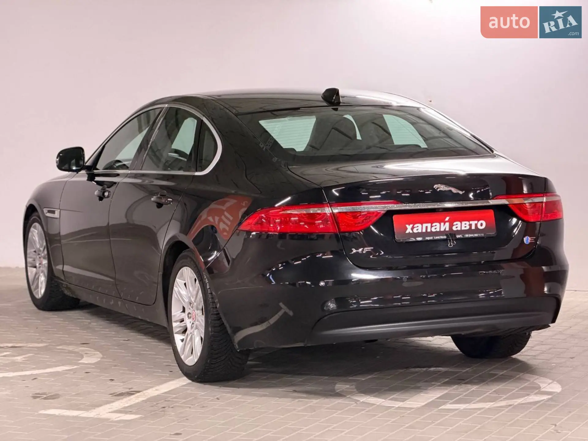 2016 Jaguar XF - мініатюра 4