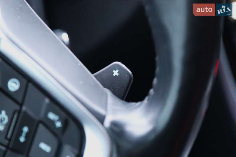 Седан Jaguar XF 2015 в Киеве