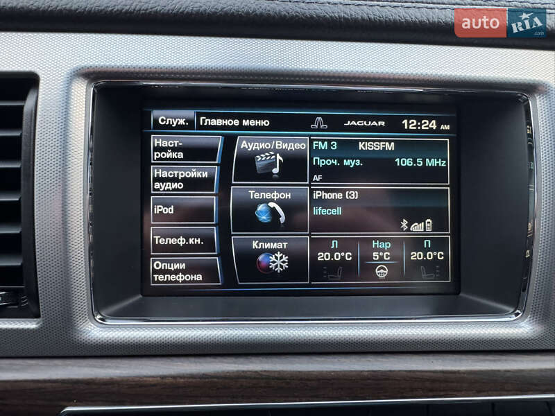 Седан Jaguar XF 2014 в Киеве