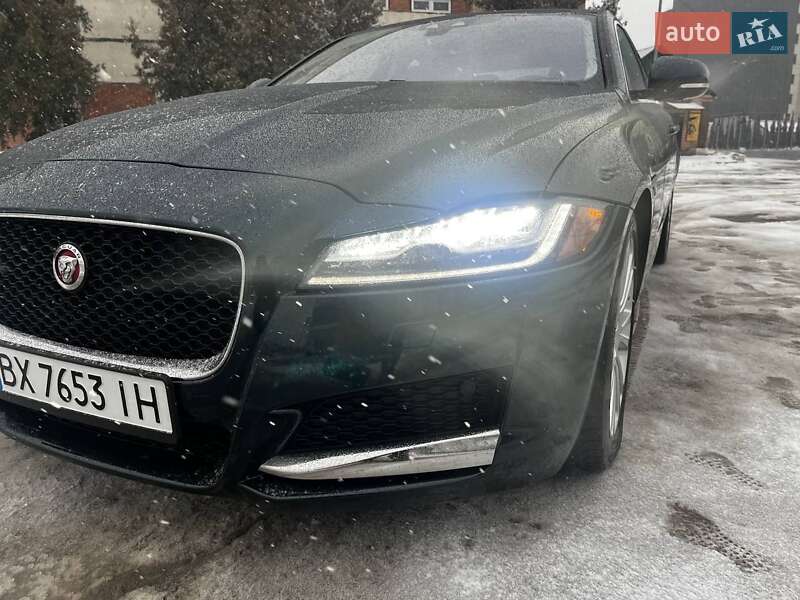 Седан Jaguar XF 2016 в Киеве фото 5 Седан Jaguar XF 2016 в Киеве