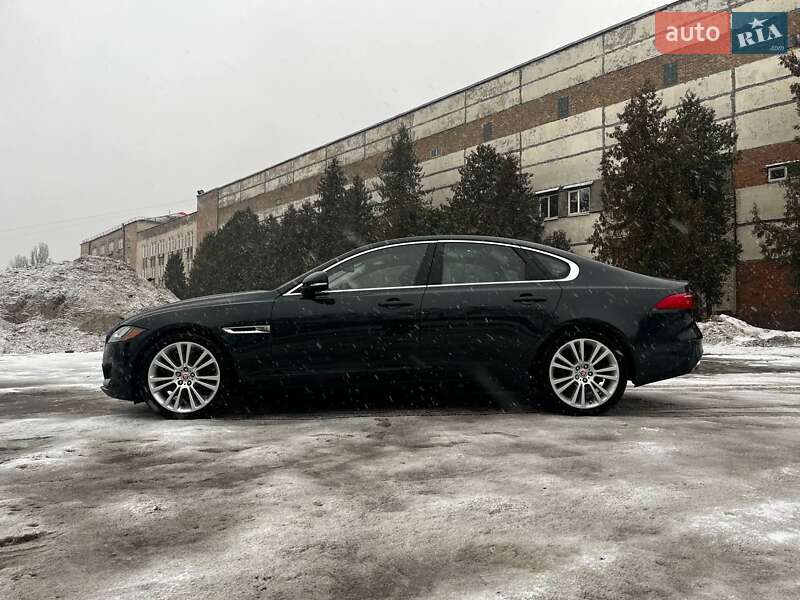Седан Jaguar XF 2016 в Киеве фото 6 Седан Jaguar XF 2016 в Киеве