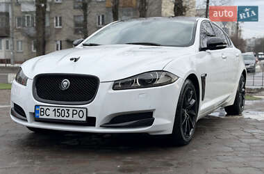 Седан Jaguar XF 2013 в Львове