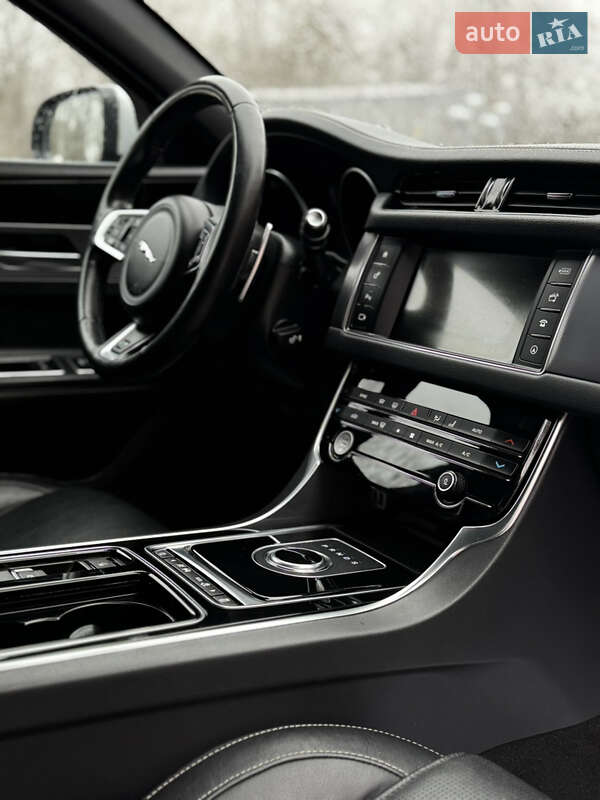 Универсал Jaguar XF 2018 в Бурштыне фото 33 Универсал Jaguar XF 2018 в Бурштыне