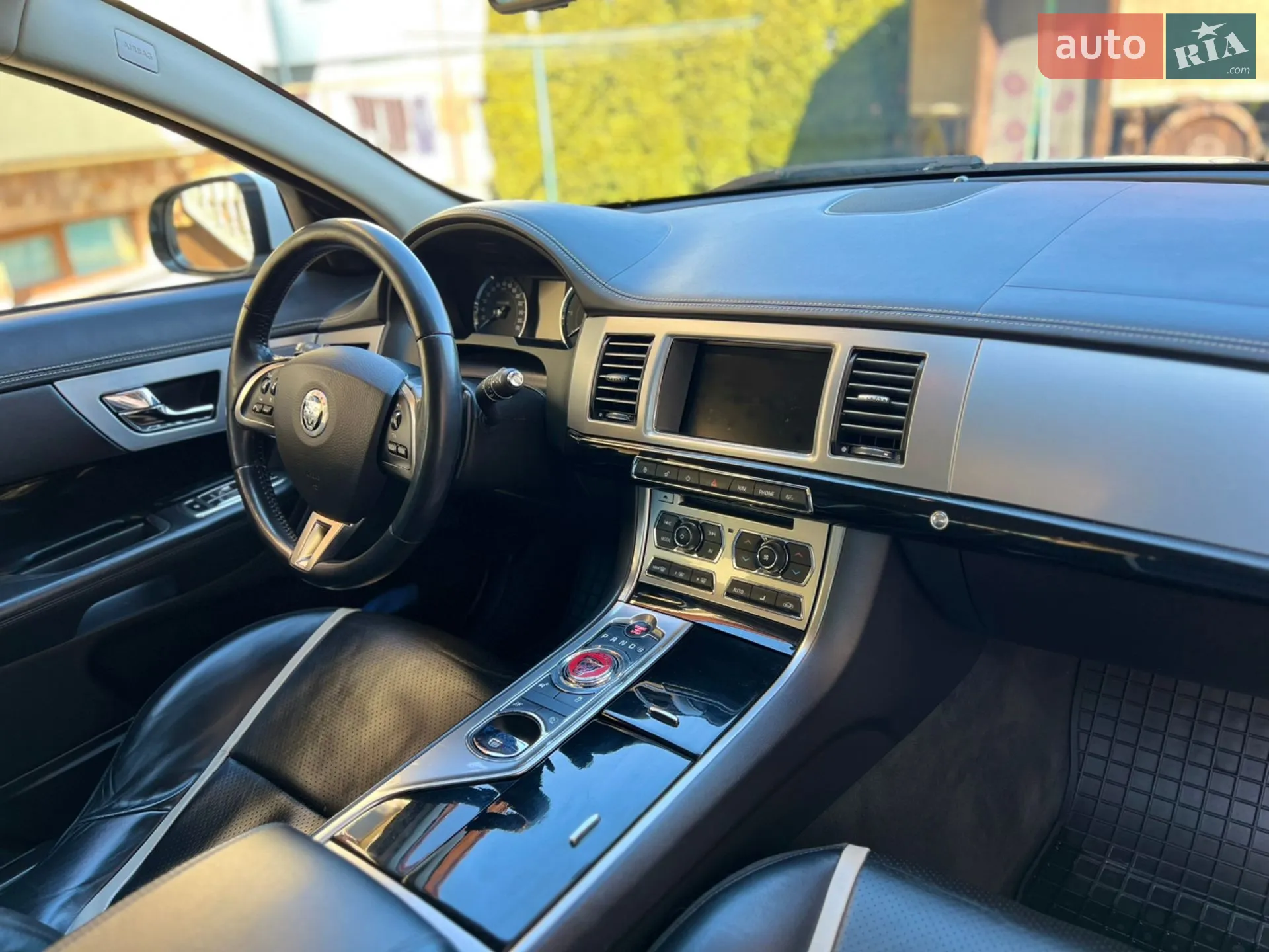 2012 Jaguar XF - мініатюра 44