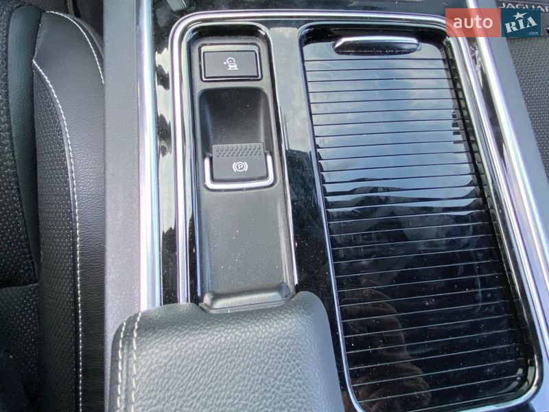 Универсал Jaguar XF 2019 в Киеве