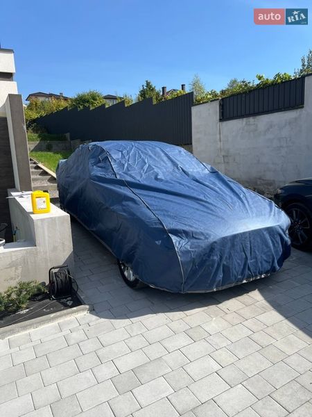 Седан Jaguar XF 2017 в Ужгороде