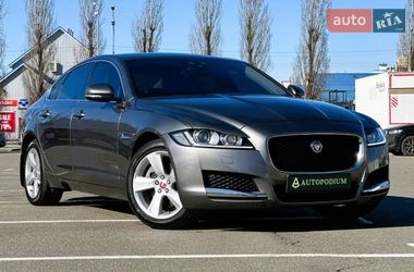 Седан Jaguar XF 2018 в Киеве