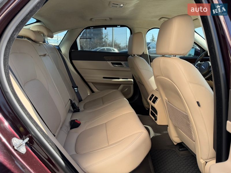 Седан Jaguar XF 2019 в Харкові