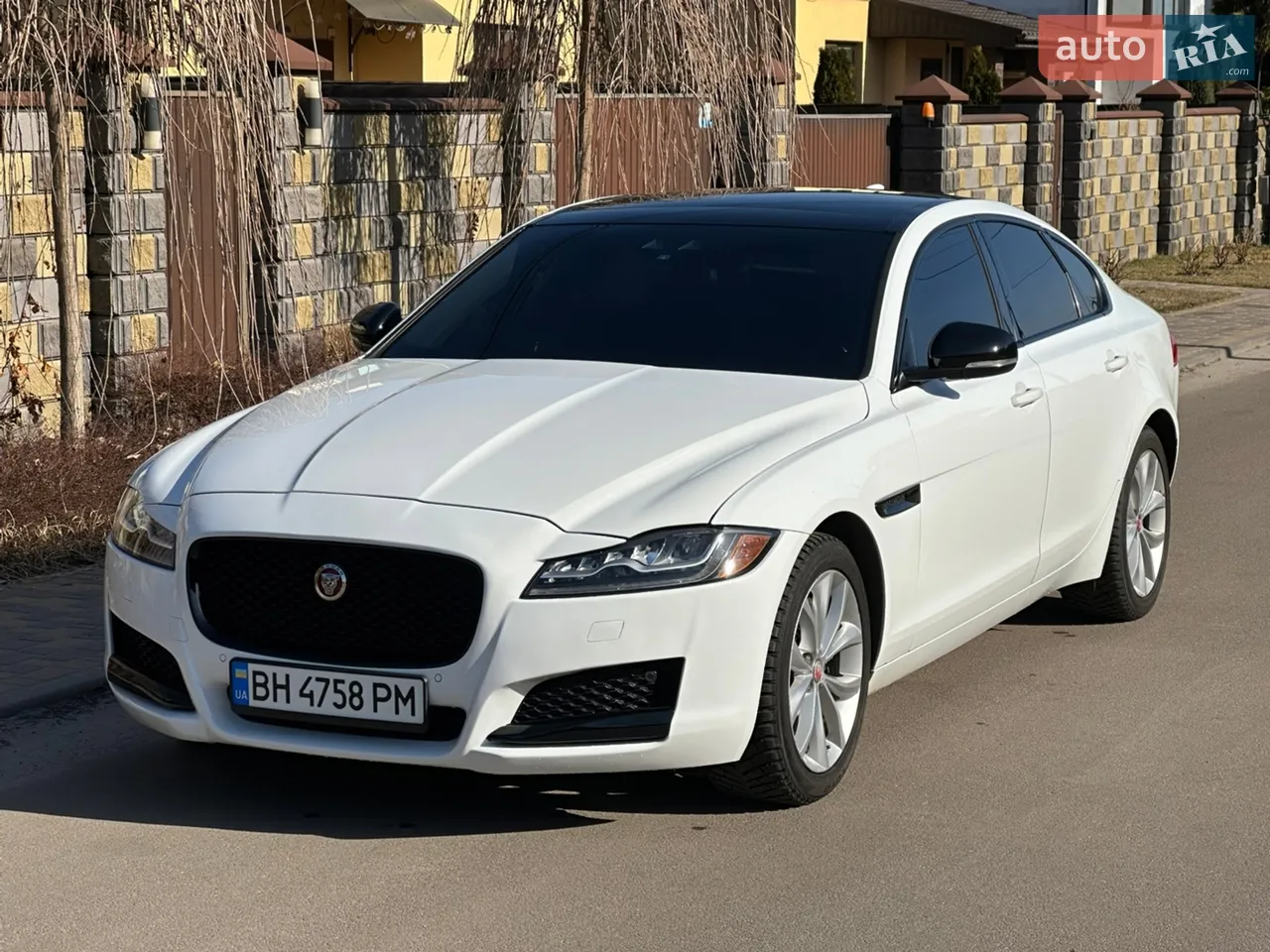 2017 Jaguar XF - мініатюра 25