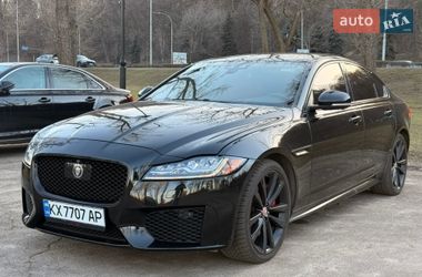 Седан Jaguar XF 2015 в Киеве