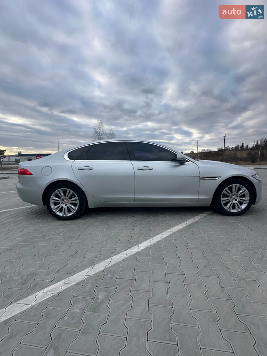 2016 Jaguar XF - мініатюра 8