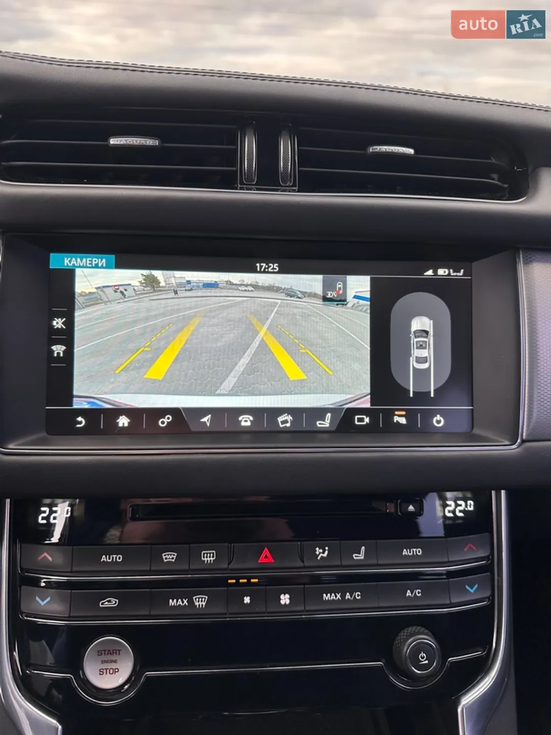 2016 Jaguar XF - мініатюра 31