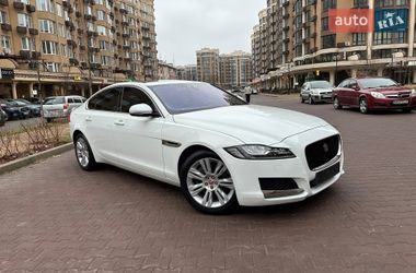 Седан Jaguar XF 2016 в Києві