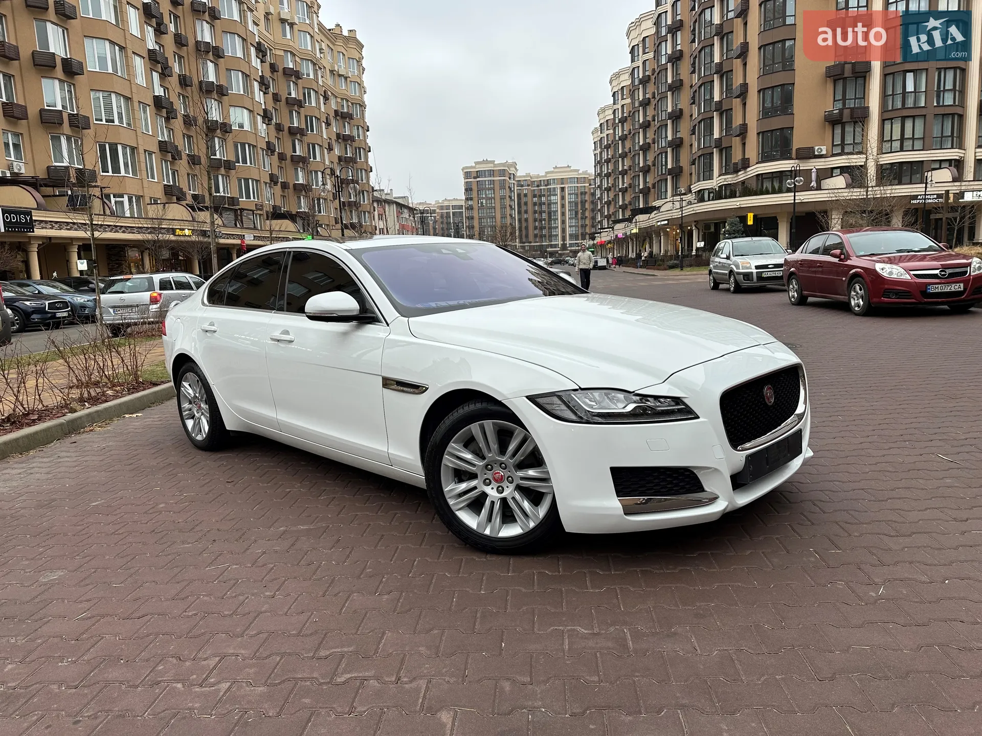 2016 Jaguar XF - мініатюра 6