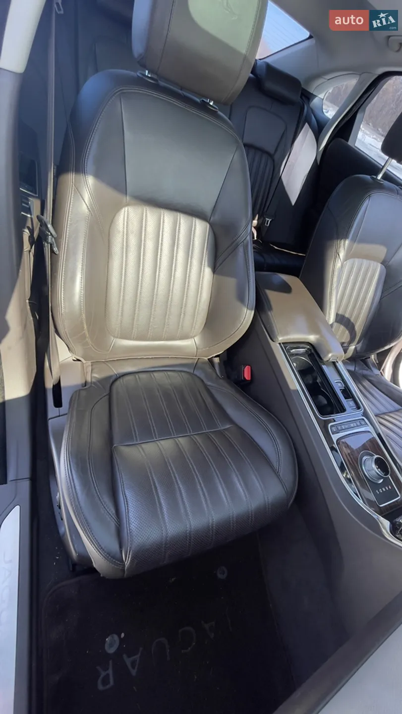 2016 Jaguar XF - мініатюра 20