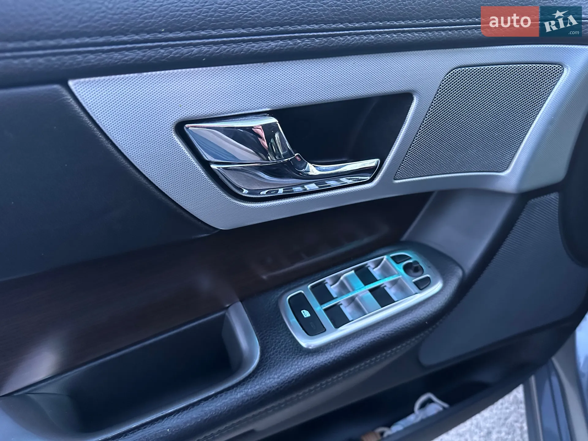 2012 Jaguar XF - мініатюра 29