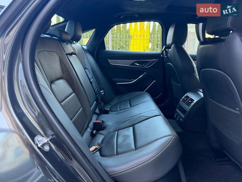 Седан Jaguar XF 2024 в Києві