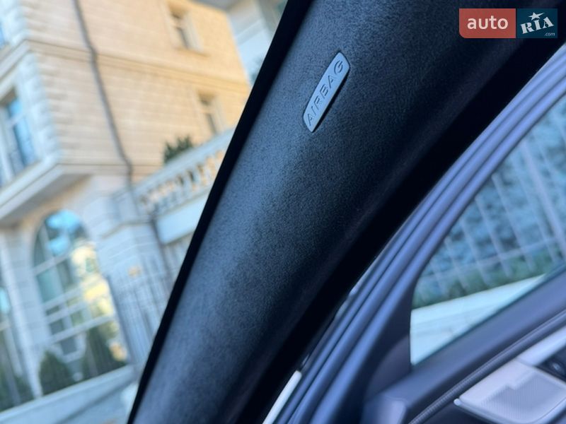 Седан Jaguar XF 2024 в Києві