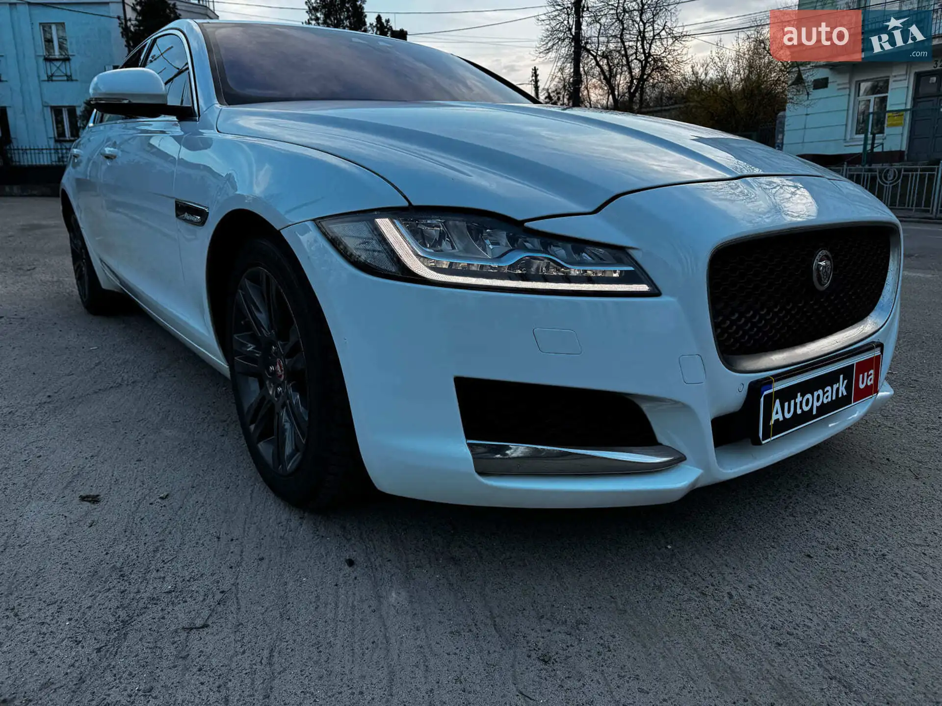 2017 Jaguar XF - мініатюра 4