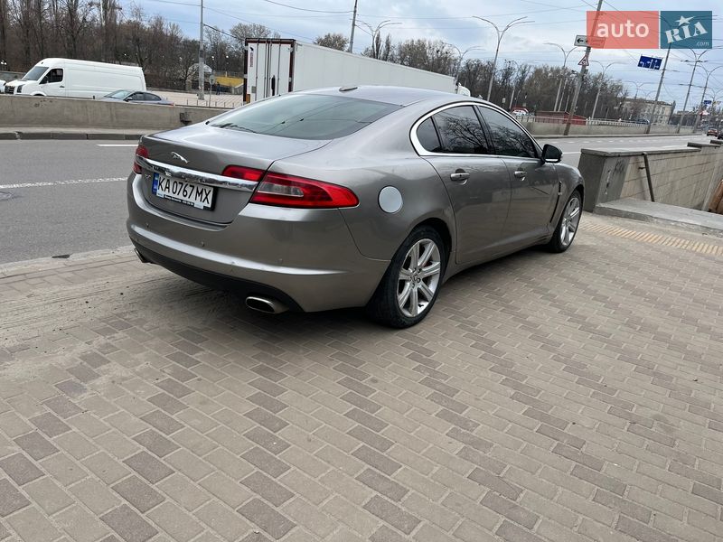 Седан Jaguar XF 2008 в Києві