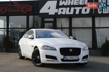 Седан Jaguar XF 2017 в Киеве