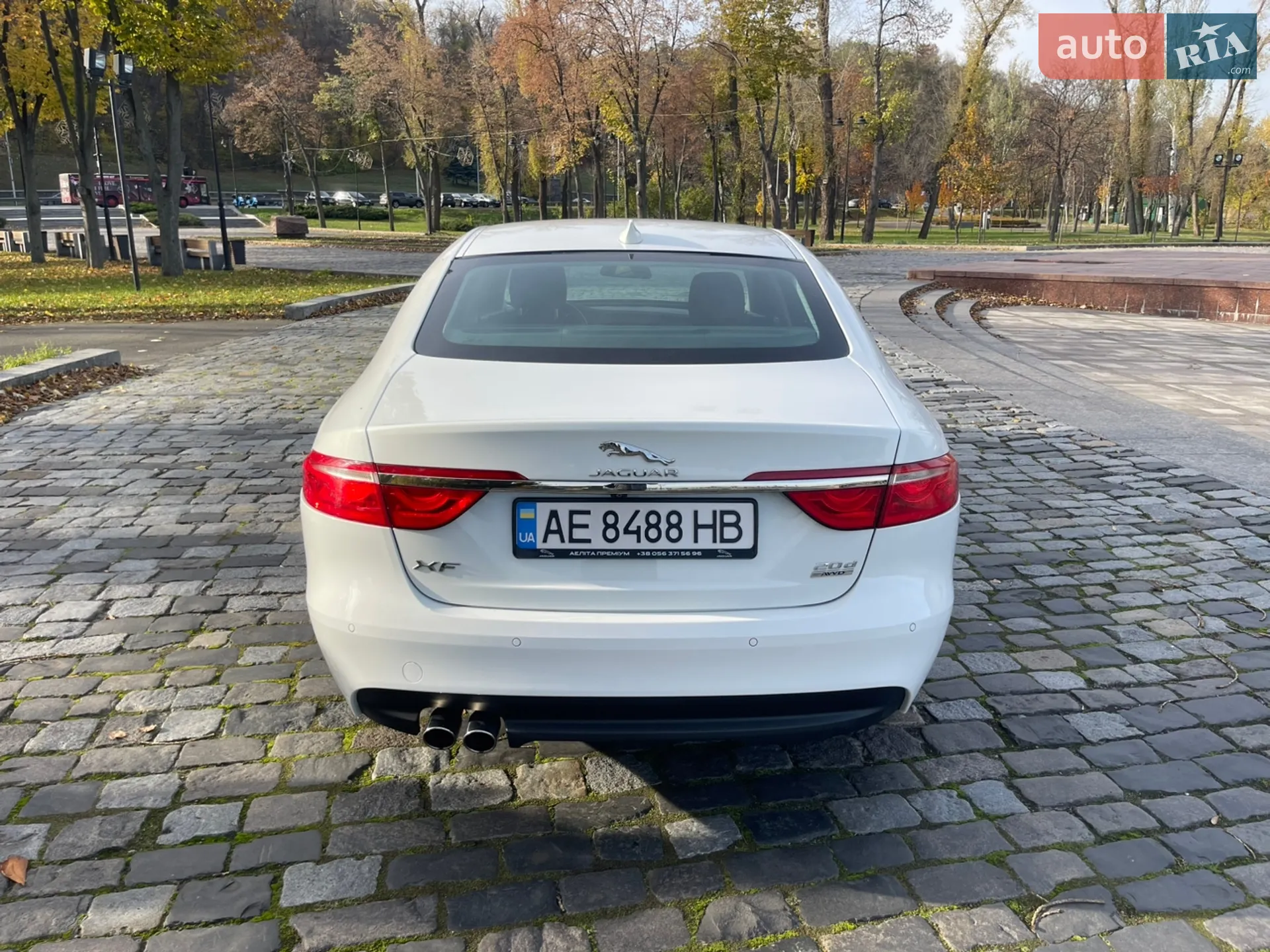 2017 Jaguar XF - мініатюра 8