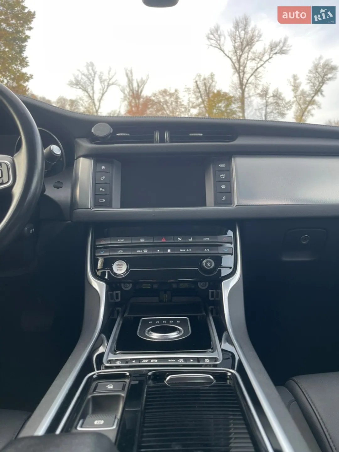 2017 Jaguar XF - мініатюра 36