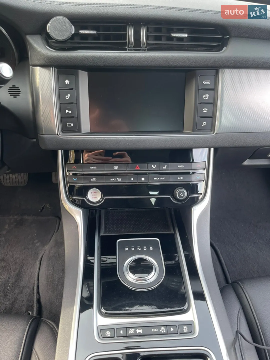 2017 Jaguar XF - мініатюра 43