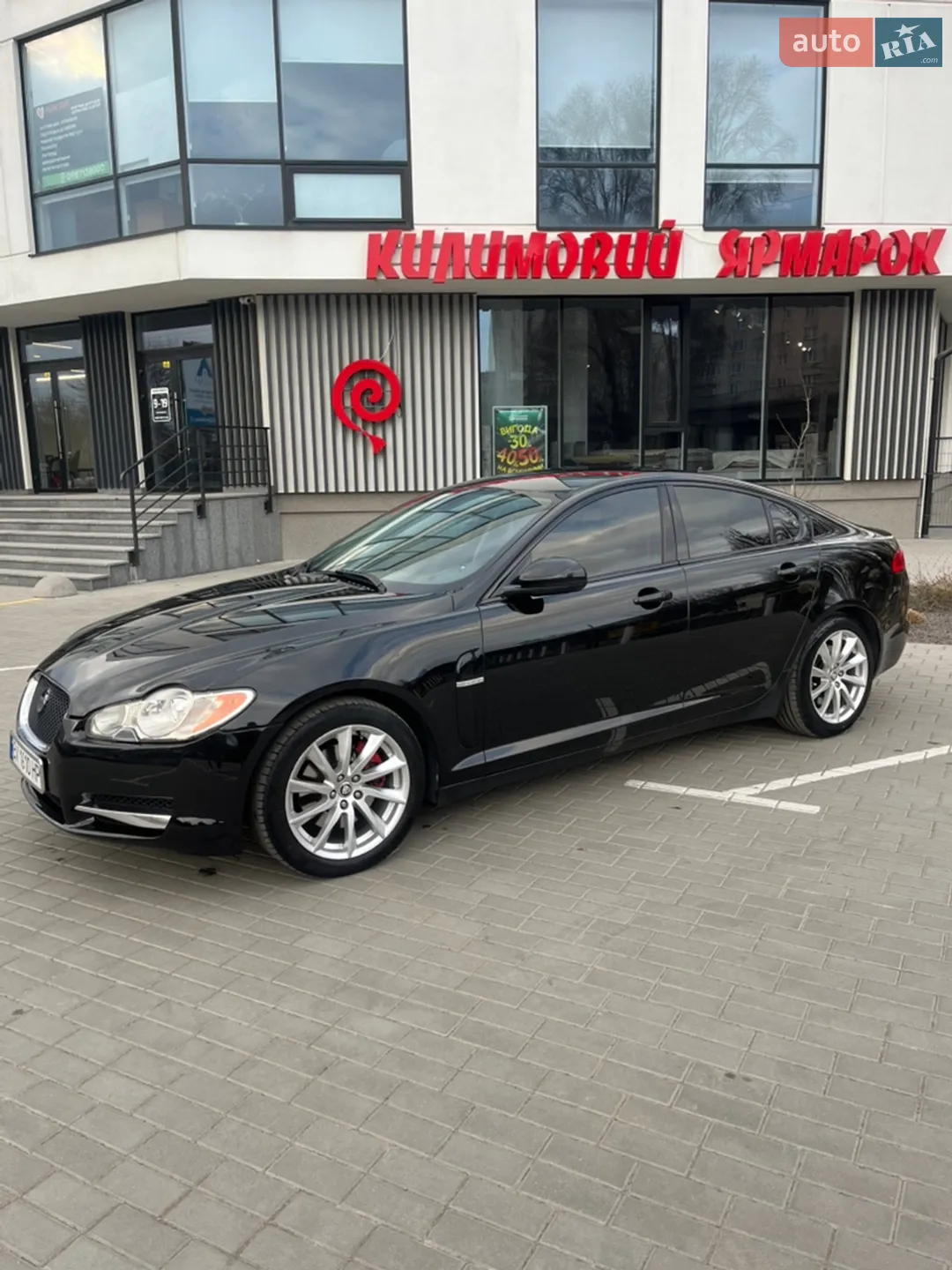 2011 Jaguar XF - мініатюра 3
