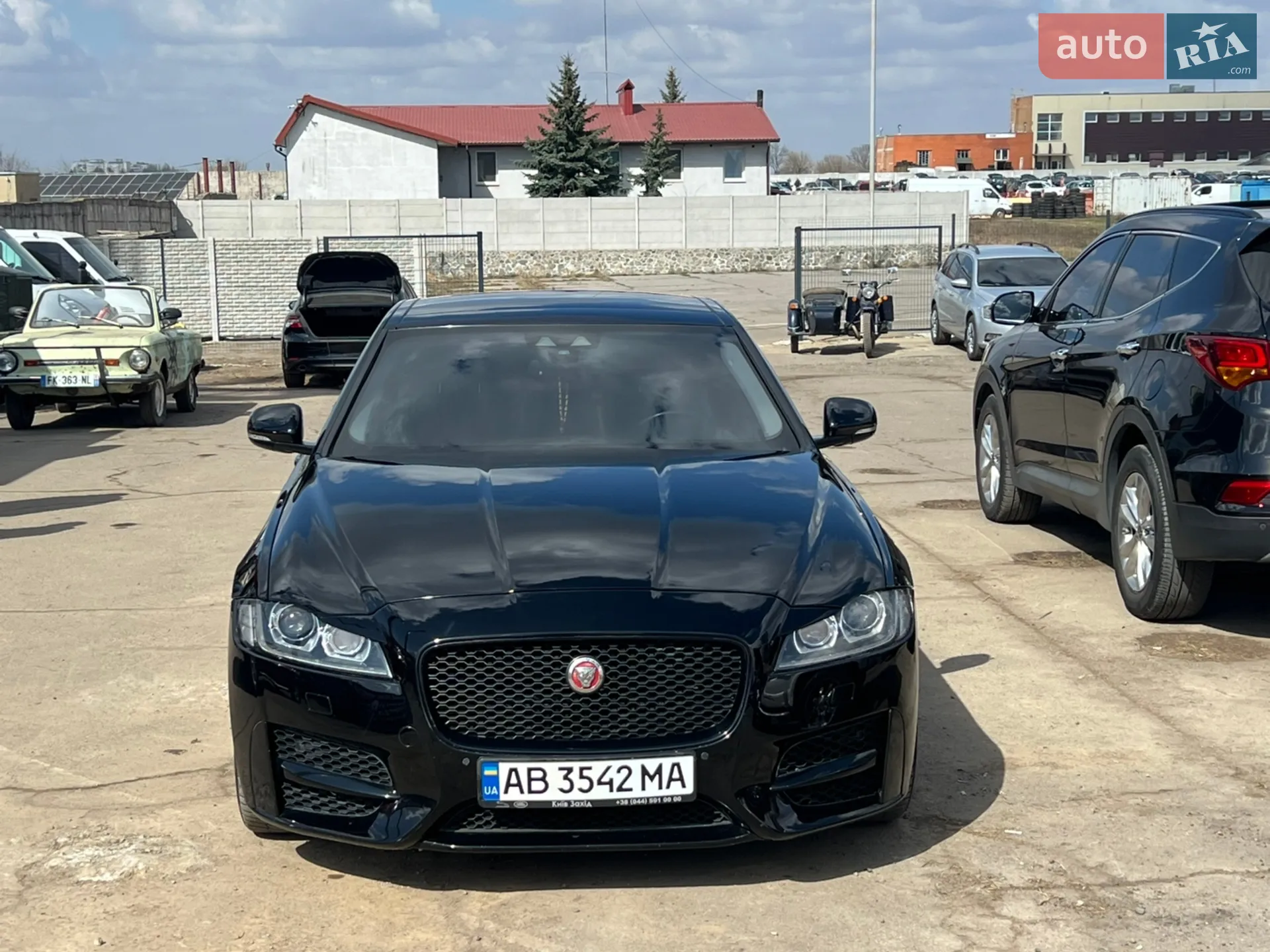 2016 Jaguar XF - мініатюра 2