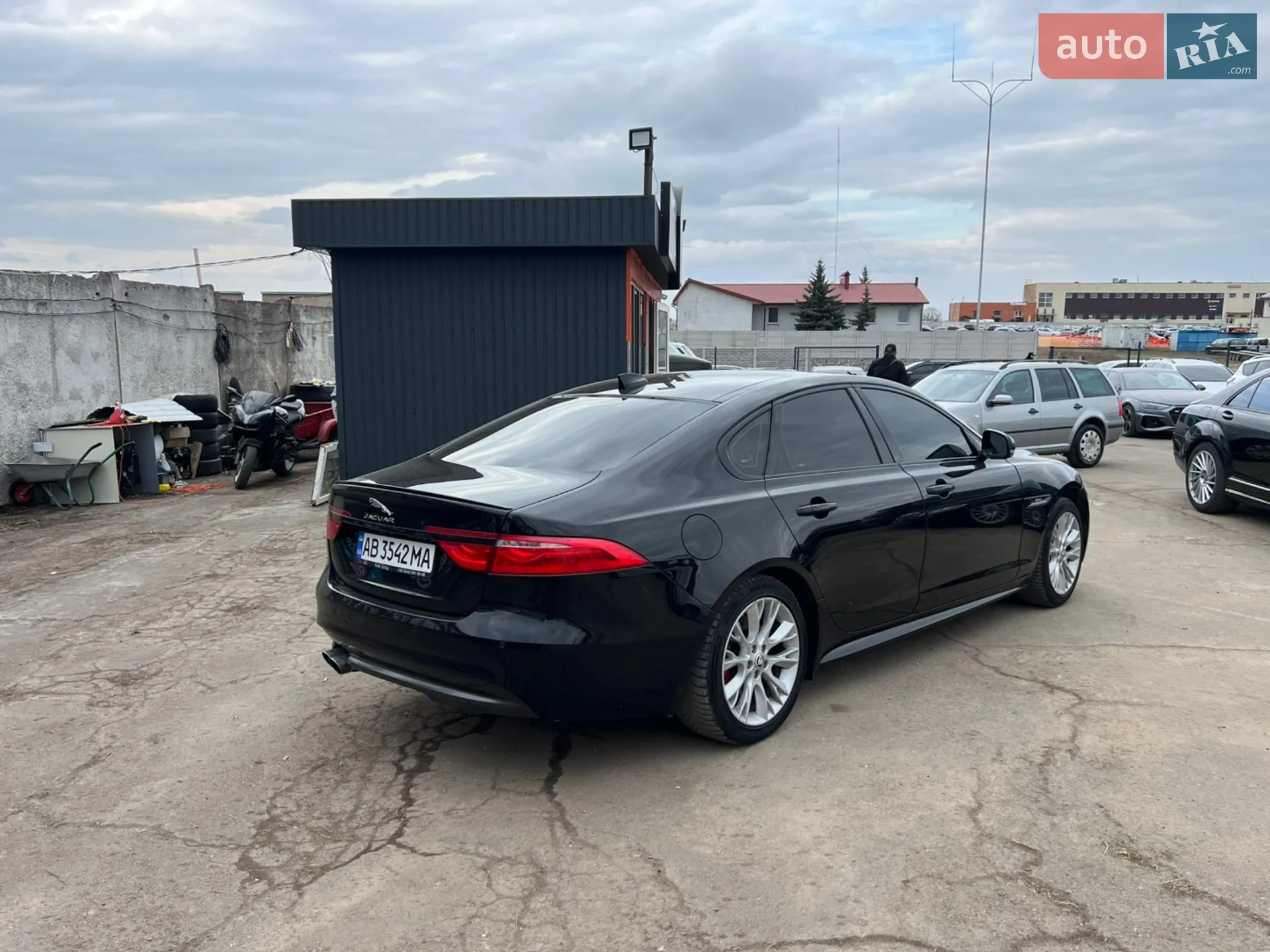 2016 Jaguar XF - мініатюра 5
