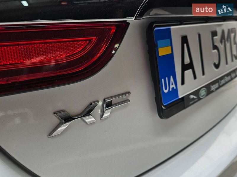 Седан Jaguar XF 2012 в Киеве фото 28 Седан Jaguar XF 2012 в Киеве