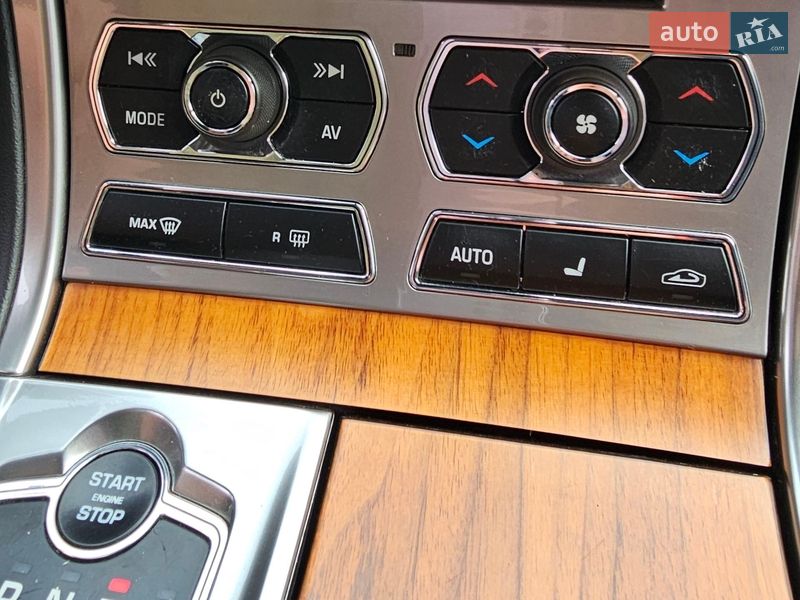 Седан Jaguar XF 2012 в Киеве фото 38 Седан Jaguar XF 2012 в Киеве
