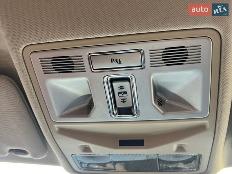 Седан Jaguar XF 2015 в Одесі