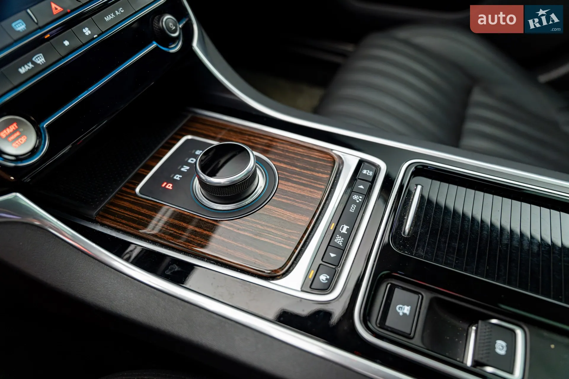 2016 Jaguar XF - мініатюра 19
