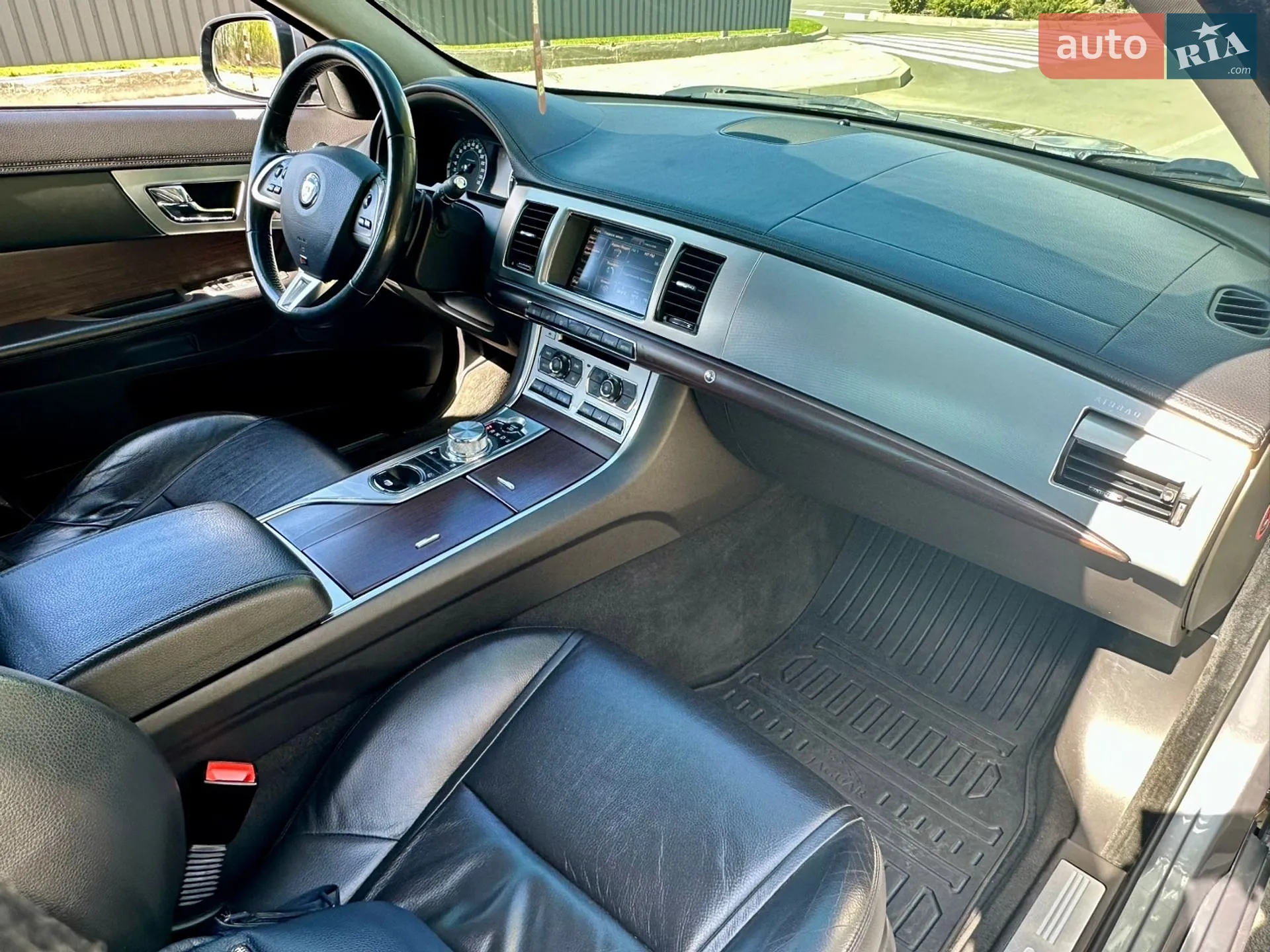 2014 Jaguar XF - мініатюра 22