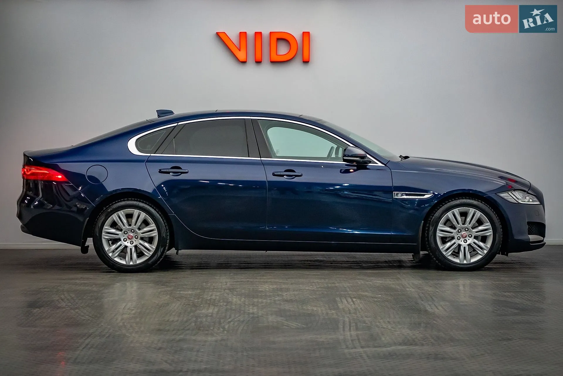 2016 Jaguar XF - мініатюра 5