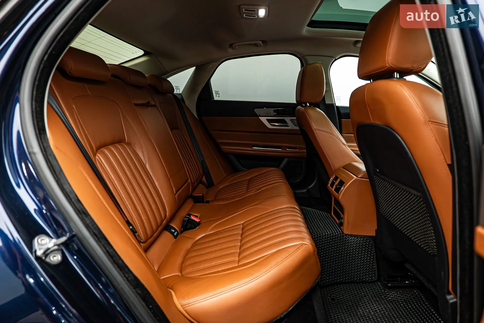 2016 Jaguar XF - мініатюра 24